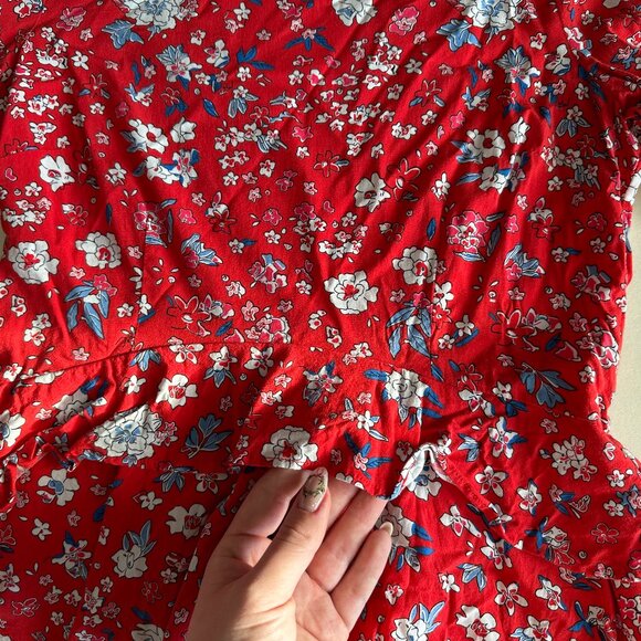 Red Floral Peplum Top - Picture 2 of 4